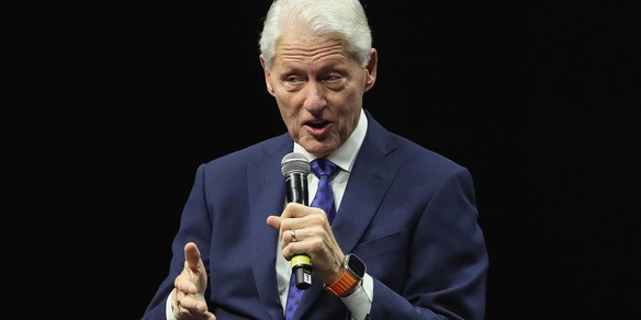 Clinton, 'Trump? Non mi ha mai detto nulla che mi faccia pensare sia coinvolto'