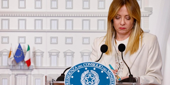 Meloni a Bloomberg, politica troppo lenta su AI, vedo rischi enormi