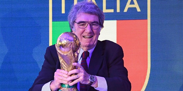 Omaggia a Zoff, Gravina 'Esempio e icona, grati per sempre'