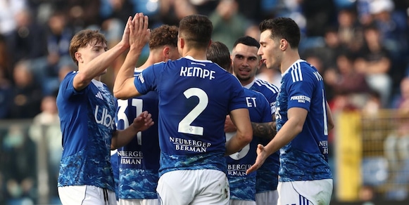 Il Como batte anche il Lecce e sorpassa la Juve: Fabregas in piena corsa per un posto Champions