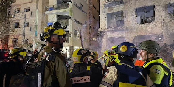 Media, 'un morto a Tel Aviv per gli attacchi missilistici dell'Iran'