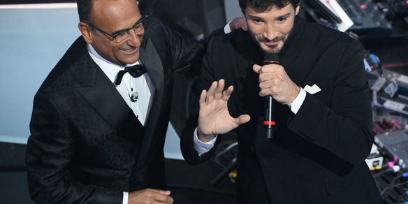 Conti, De Martino conduttore e direttore artistico di Sanremo 2027