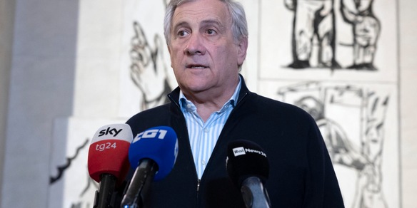 Tajani, oggi riunione per valutare iniziative a tutela italiani in Medio Oriente