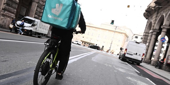 Il gip di Milano convalida il controllo giudiziario di Deliveroo