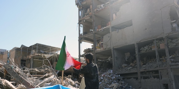 Israele, lanciati attacchi su larga scala a Teheran