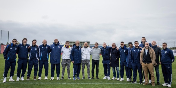 Gli allievi di Coverciano a lezione da Pisacane
