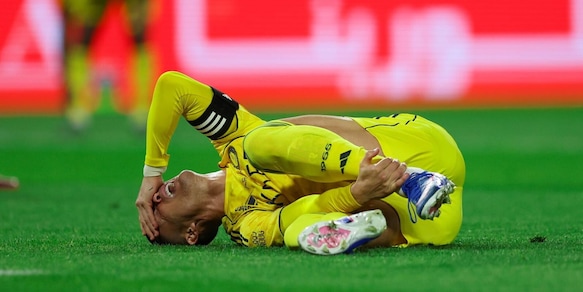 Mistero Cristiano Ronaldo, il tecnico dell'Al Nassr: "È in Spagna per un infortunio più grave del previsto"