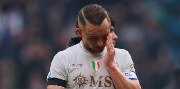 Lobotka si ferma: Napoli in ansia, è a rischio per la sfida contro il Torino