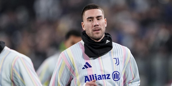 Vlahovic e il rinnovo con la Juve: ecco l’offerta del club, l’attaccante ora riflette