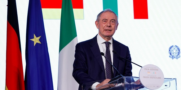 Urso convoca Commissione di allerta rapida prezzi su carburanti e inflazione