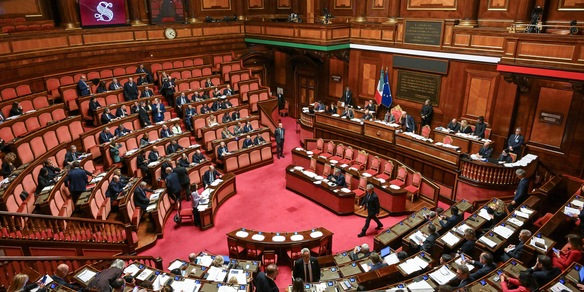 Ok al Ddl antisemitismo, 5S e Avs votano no, Pd si divide