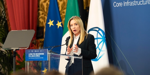 Meloni, pronta ad aumentare le tasse a chi specula sulle bollette