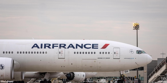 Volo di rimpatrio con francesi torna negli Emirati a causa di lancio missili