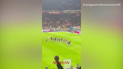 Milan, Elena Santarelli festeggia il derby in tribuna per il "suo" Corradi