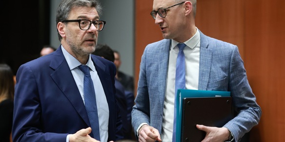 Giorgetti, l'Ue adotti misure straordinarie sull'energia come nel 2022