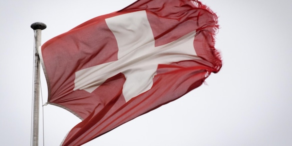 Autobus prende fuoco in Svizzera, 'diversi morti e feriti'