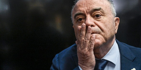 Gratteri, 'so che significa essere un bersaglio, valuterò querela'