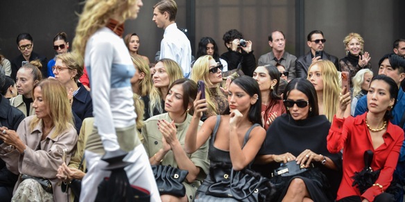 Scendono i ricavi di Ferragamo a 997 milioni nel 2025