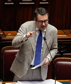 Salvini, famiglia nel bosco un caso di violenza istituzionale raccapricciante