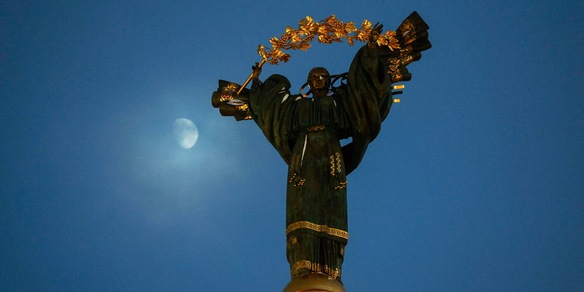 Media, frammenti di drone russo su piazza Maidan a Kiev