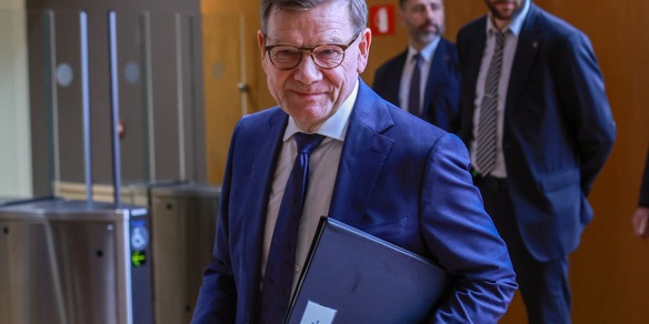 Berlino, 'la Nato non è responsabile per lo Stretto di Hormuz'