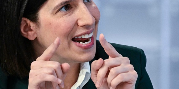 Schlein, se il governo riapre i canali con la Russia si allontana dall'Ue