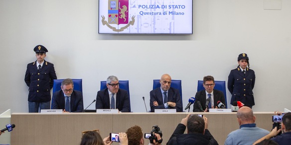 Altri due poliziotti indagati a Milano nell'indagine su Cinturrino