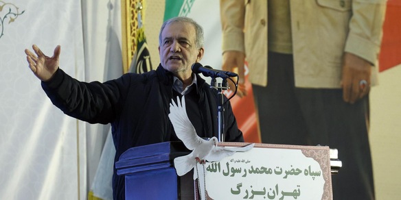 Pezeshkian, 'ho sentito Macron, uso delle basi Usa nella regione deve cessare'