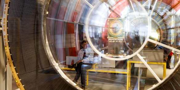 Scoperta al Cern una nuova particella parente del protone