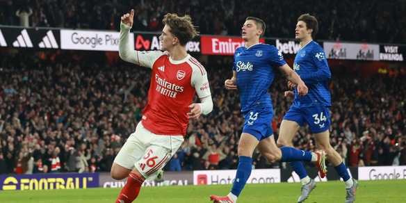 Premier: tutti pazzi per Max Dowman, padre e fratello diventano agenti Fifa