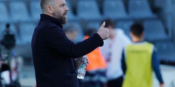 De Rossi 'Genoa non è salvo, non andiamo alla sosta con un risultato negativo'