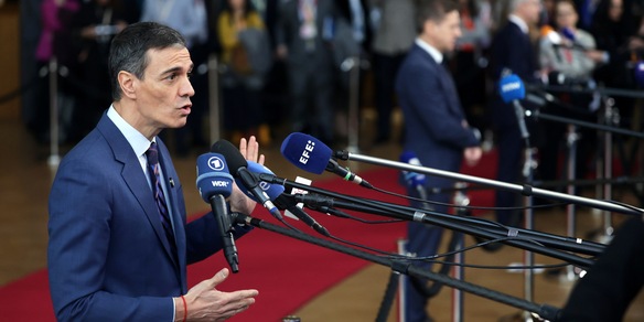 Sanchez, 'guerra in Iran illegale, c'è chi la usa contro il Green Deal'