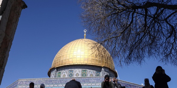 Esplosione nella Città vecchia di Gerusalemme dopo lancio di missili da Iran