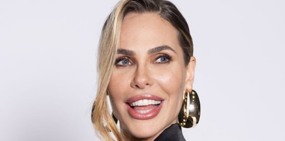 Ilary Blasi al Grande Fratello Vip tra ironia e verità. La frase su Totti colpisce