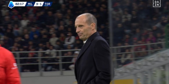 Rigore per il Torino dopo il contatto Pavlovic-Simeone: la frase di Allegri al quarto uomo