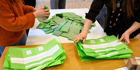 Proiezioni Opinio-Rai, il NO al 53,1% e il SI' al 46,9%