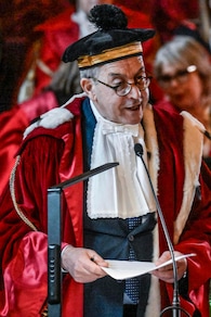 A Napoli i magistrati brindano cantando 'Bella ciao'