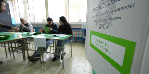 Referendum, l'affluenza definitiva in Italia sfiora il 59%