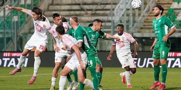 Serie C: frena la capolista Benevento, non ne approfitta il Catania. Vince la Salernitana