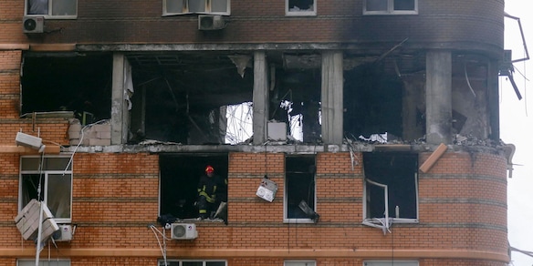 Kiev, 'raid russo contro grattacielo a Dnipro, ci sono feriti'