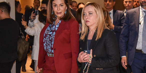 Meloni, Santanchè faccia la stessa scelta di Delmastro e Bartolozzi