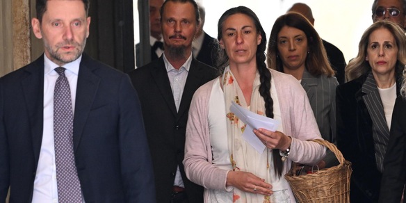 La Russa vede la famiglia nel bosco e fa moral suasion, cadano le rigidità di tutti