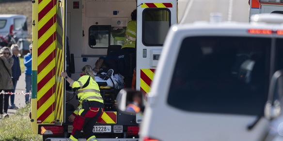 Francia, incidente ad un bus di turisti israeliani, un'adolescente morta