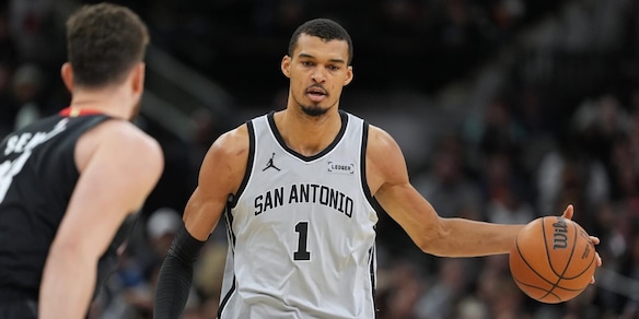 Wembanyama lancia San Antonio: Milwaukee ko. Doncic squalificato, colpo Detroit