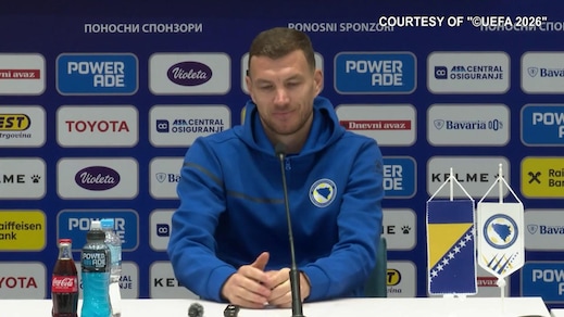 Dzeko consiglia il popolo bosniaco: "Tutti in piedi all'inno italiano"