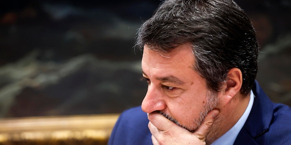 Salvini, sospendere subito il patto di stabilità