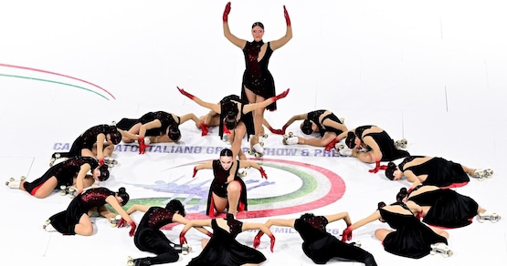 Reggio Emilia capitale del pattinaggio: al 'PalaBigi' la magia del Campionato italiano Artistico Gruppi