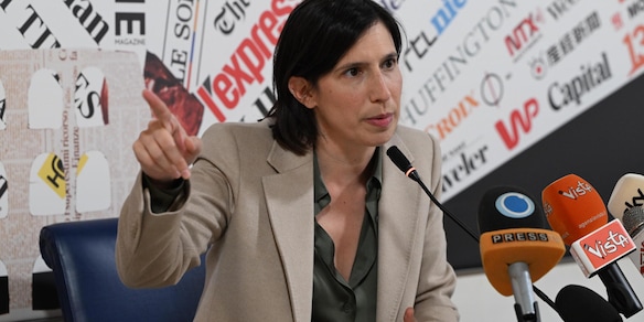 Schlein, governo venga in Parlamento a dire no all'uso delle basi