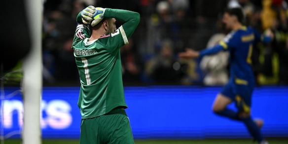 Donnarumma, il pianto e le scuse dopo l'eliminazione dell'Italia dal Mondiale: "La vita sa premiare chi dà tutto"