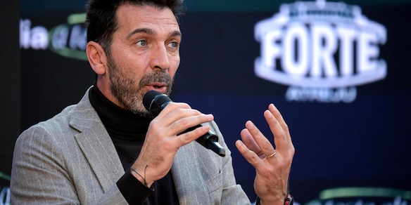 Crisi calcio: si dimette Buffon 'atto di responsabilità'
